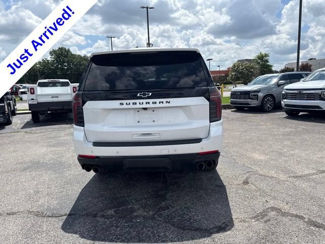 Used 2025 Chevrolet Suburban Z71 AWD/4WD image 4
