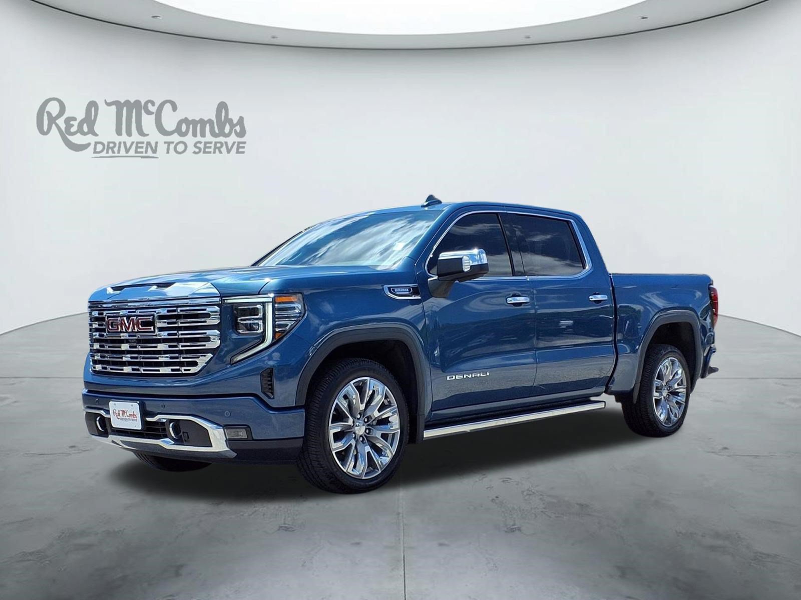 Used 2024 GMC Sierra 1500 Denali w/ Denali Reserve Package AWD/4WD image 1