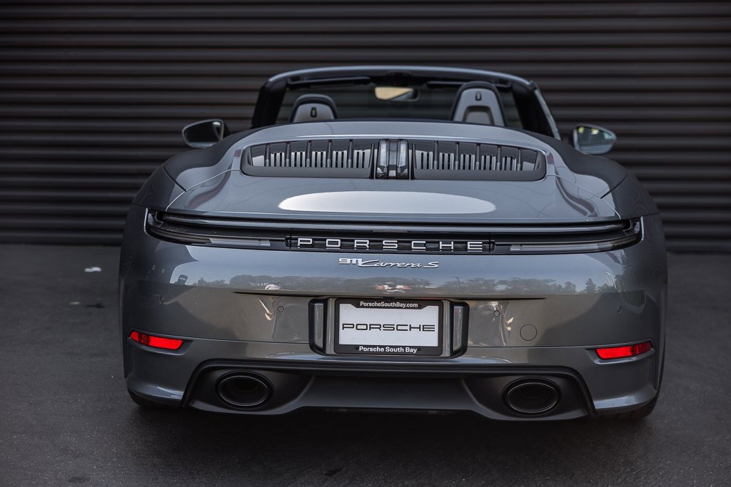 Used 2025 Porsche 911 Carrera S image 8