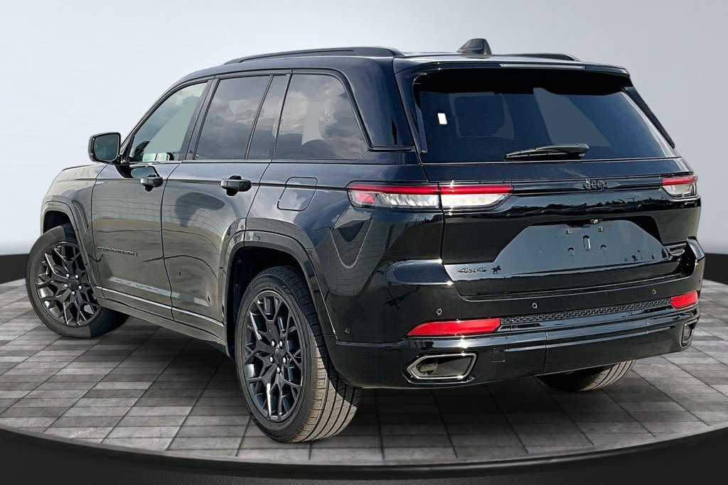 Used 2025 Jeep Grand Cherokee Summit w/ Obsidian Package AWD/4WD image 20