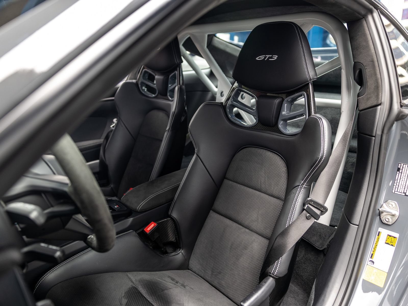 Certified 2022 Porsche 911 GT3 RWD image 5