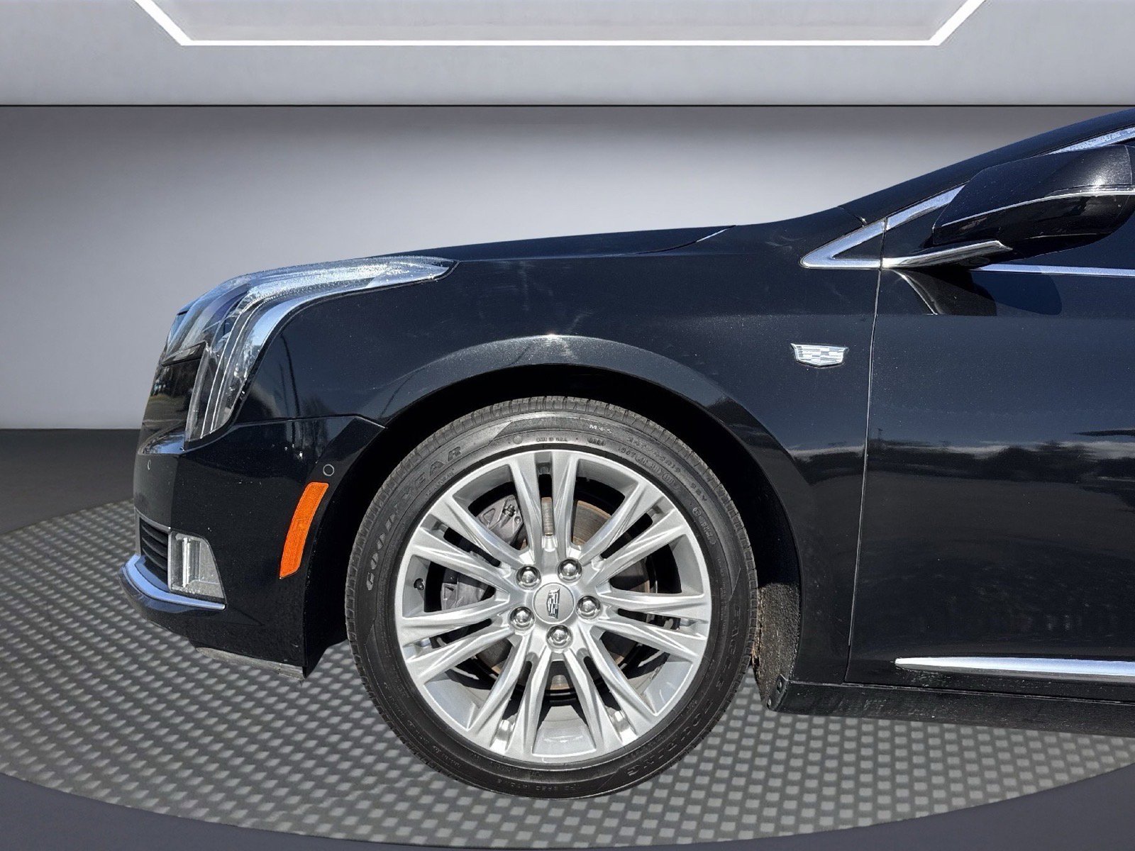 Used 2019 Cadillac XTS Luxury image 9
