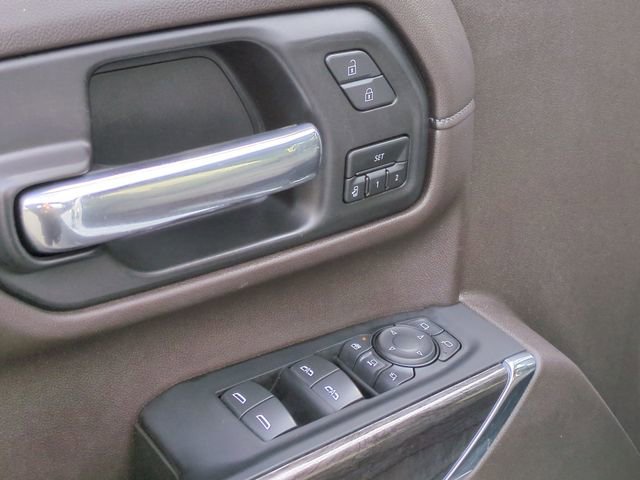 Used 2021 Chevrolet Silverado 2500 LTZ w/ LTZ Convenience Package image 13