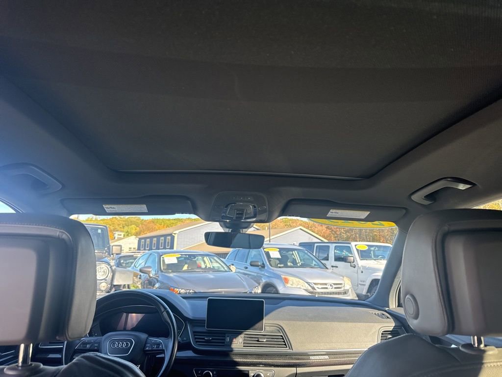 Used 2019 Audi SQ5 Premium Plus w/ Premium Plus Package image 37