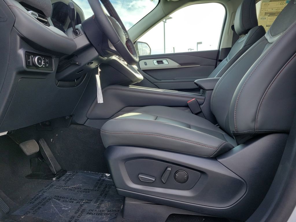 New 2026 Ford Explorer Active image 17