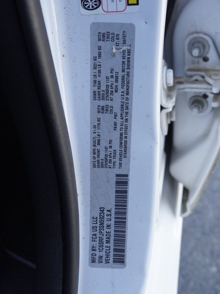 Used 2025 RAM 1500 Laramie image 30