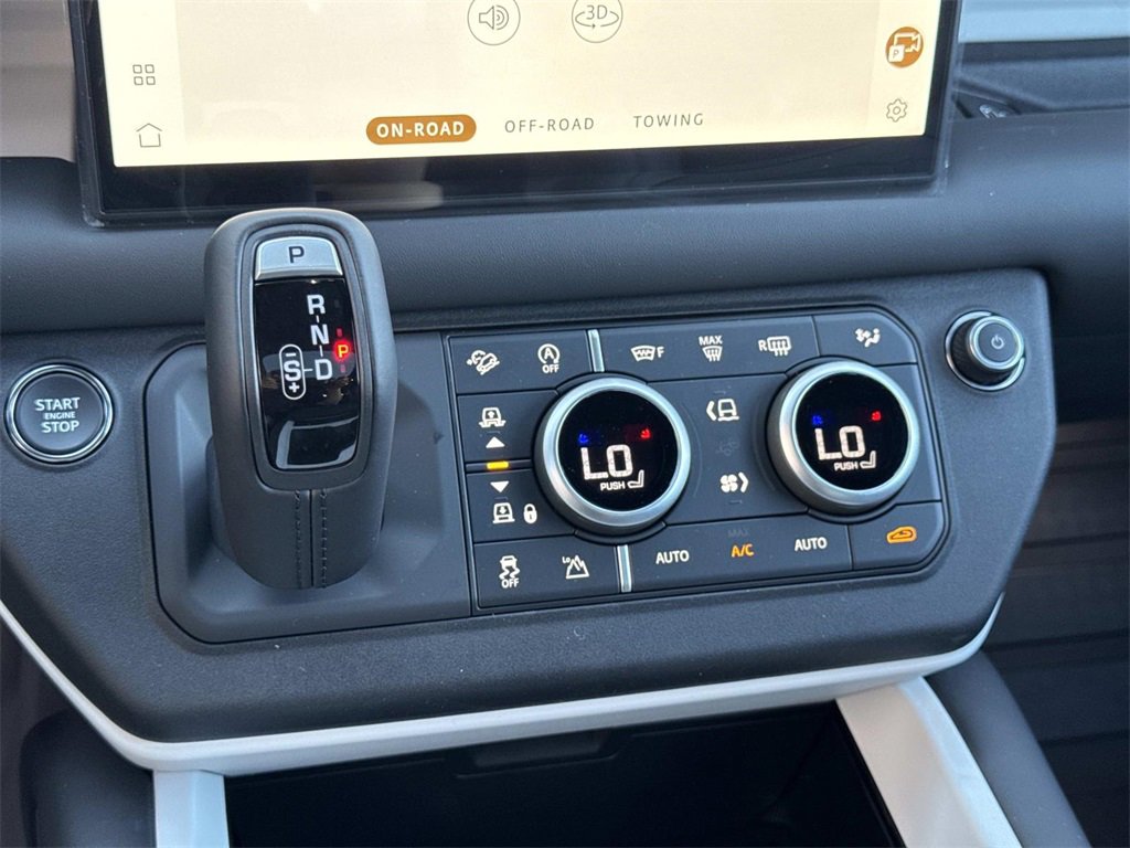 New 2025 Land Rover Defender 130 S image 24