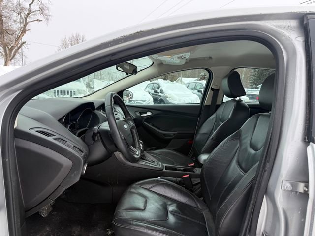 Used 2016 Ford Focus SE w/ Equipment Group 201A image 7