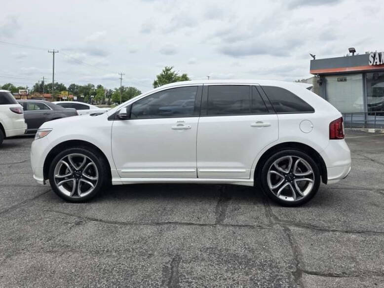 Used 2014 Ford Edge Sport w/ Driver Entry Package AWD/4WD image 3