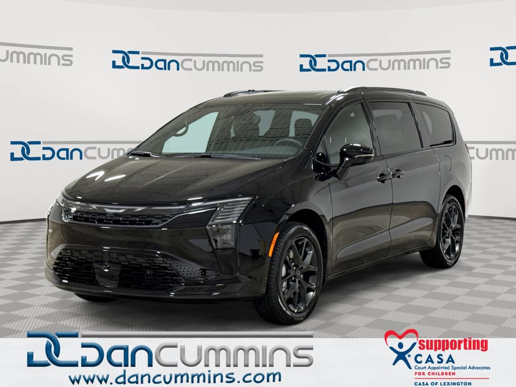 New 2027 Chrysler Pacifica Limited w/ Family Tech Group AWD/4WD image 1