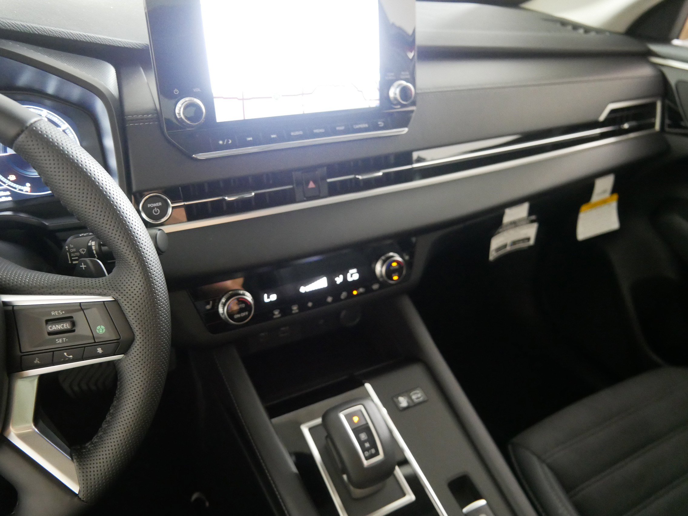 New 2025 Mitsubishi Outlander SE image 5