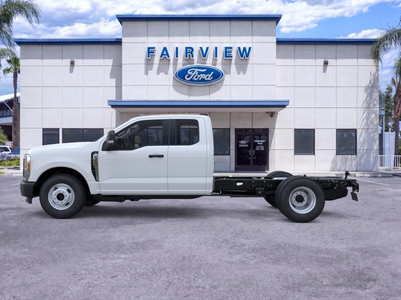 New 2026 Ford F350 XL RWD image 3