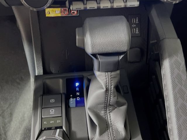 New 2026 Toyota 4Runner SR5 AWD/4WD image 21