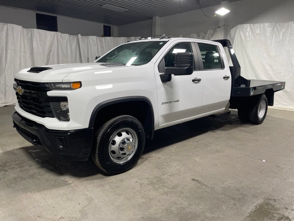 Used 2025 Chevrolet Silverado 3500 W/T AWD/4WD image 3