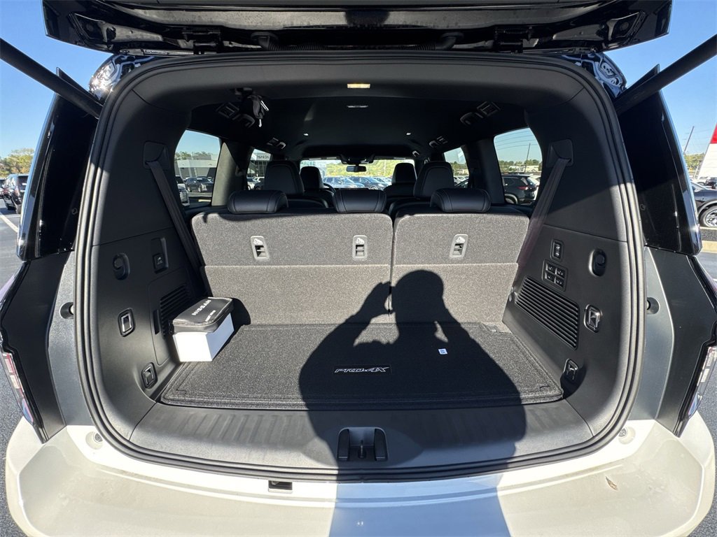 New 2026 Nissan Armada PRO-4X w/ Captain's Chari Seat Package image 24