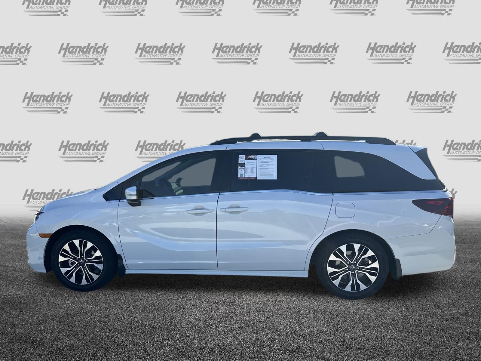 Used 2025 Honda Odyssey Elite image 7