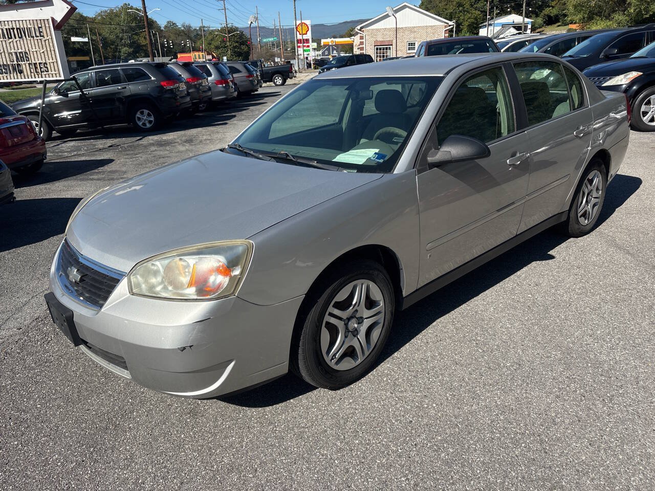 Used 2007 Chevrolet Malibu LS FWD image 2