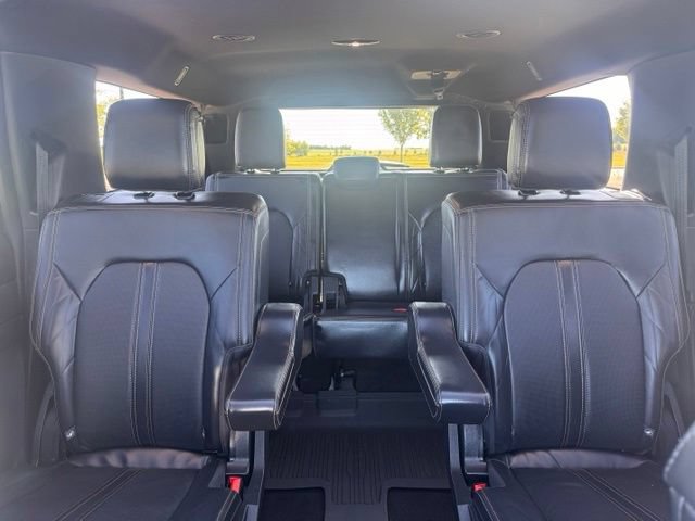 Used 2024 Ford Expedition Max Platinum AWD/4WD image 28