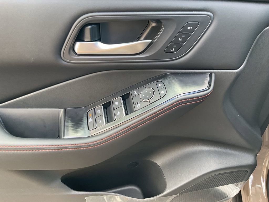 New 2026 Nissan Rogue Rock Creek w/ Rock Creek Premium Package image 10