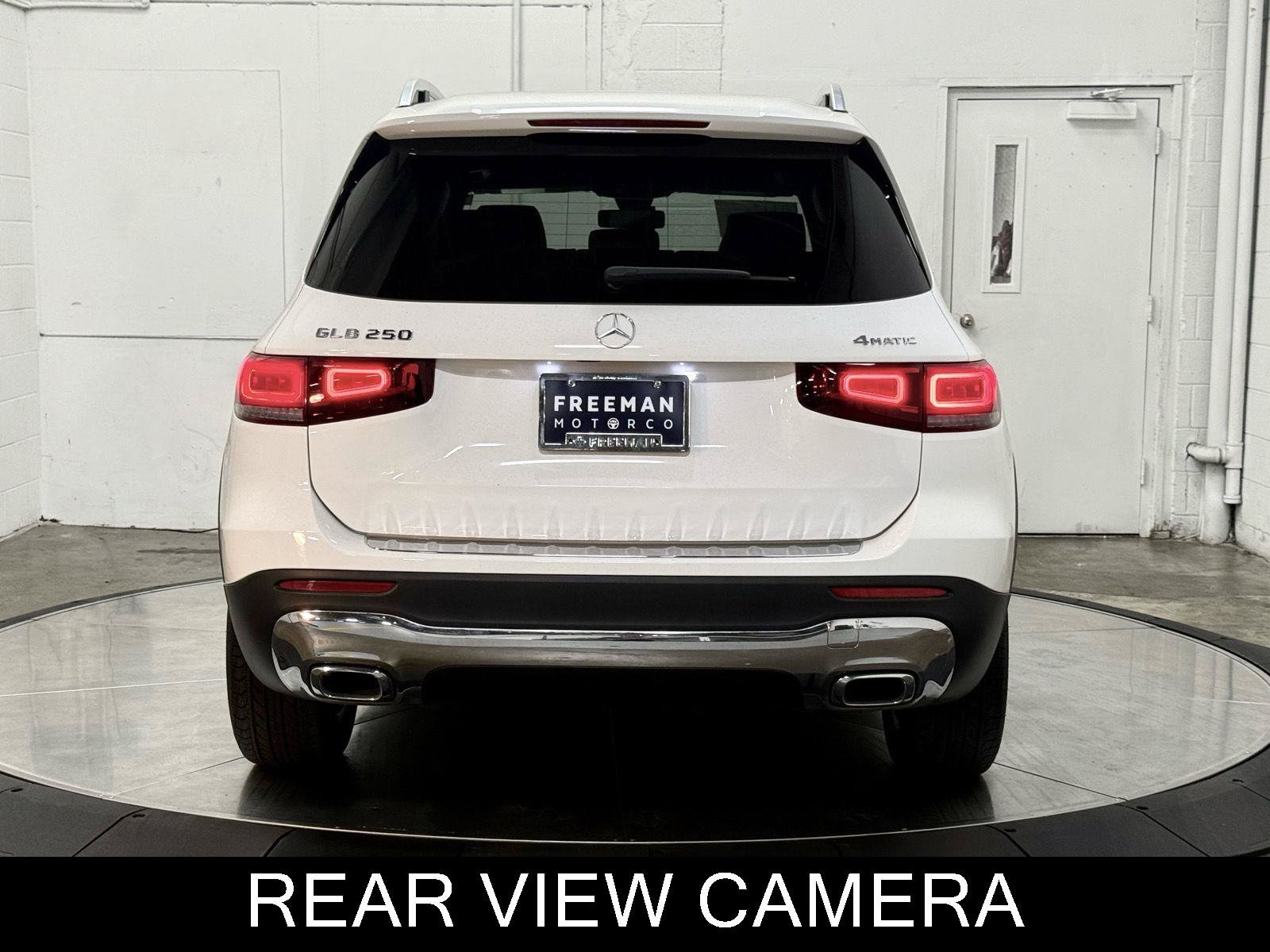 Used 2022 Mercedes-Benz GLB 250 4MATIC image 7