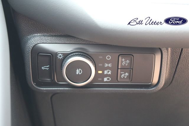 Used 2026 Ford Explorer Active w/ Active Comfort Package RWD image 21