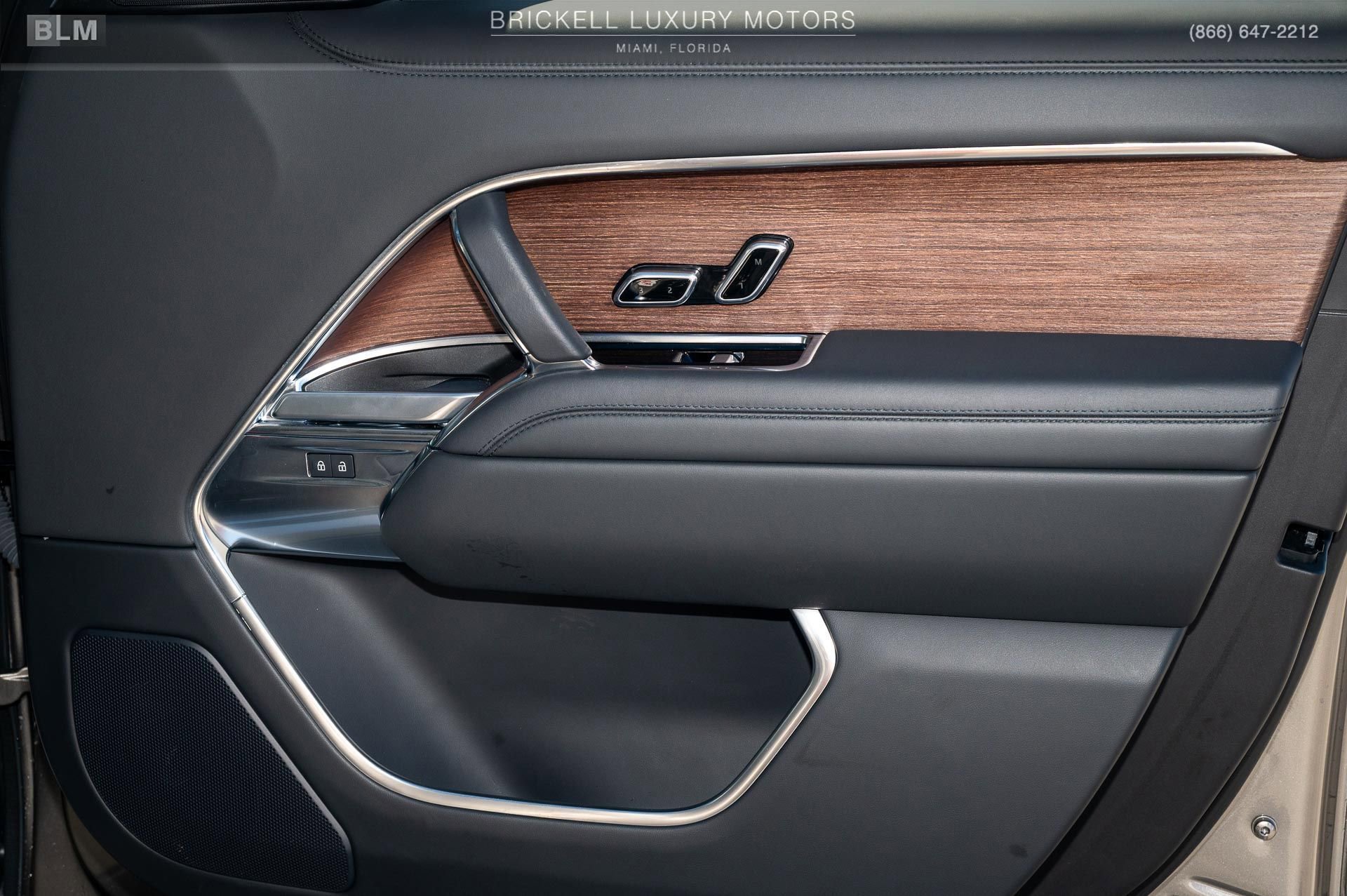 Used 2023 Land Rover Range Rover SE image 21