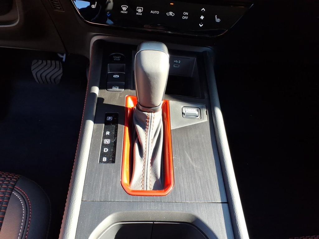 New 2026 Nissan Kicks SR w/ SR Premium Package AWD/4WD image 21