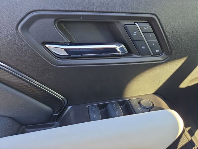 Used 2024 GMC Canyon AT4X image 16