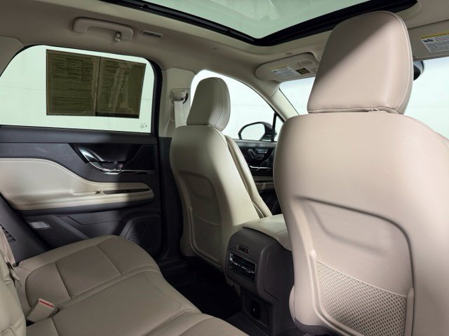 Used 2022 Lincoln Corsair Reserve w/ Elements Package AWD/4WD image 15