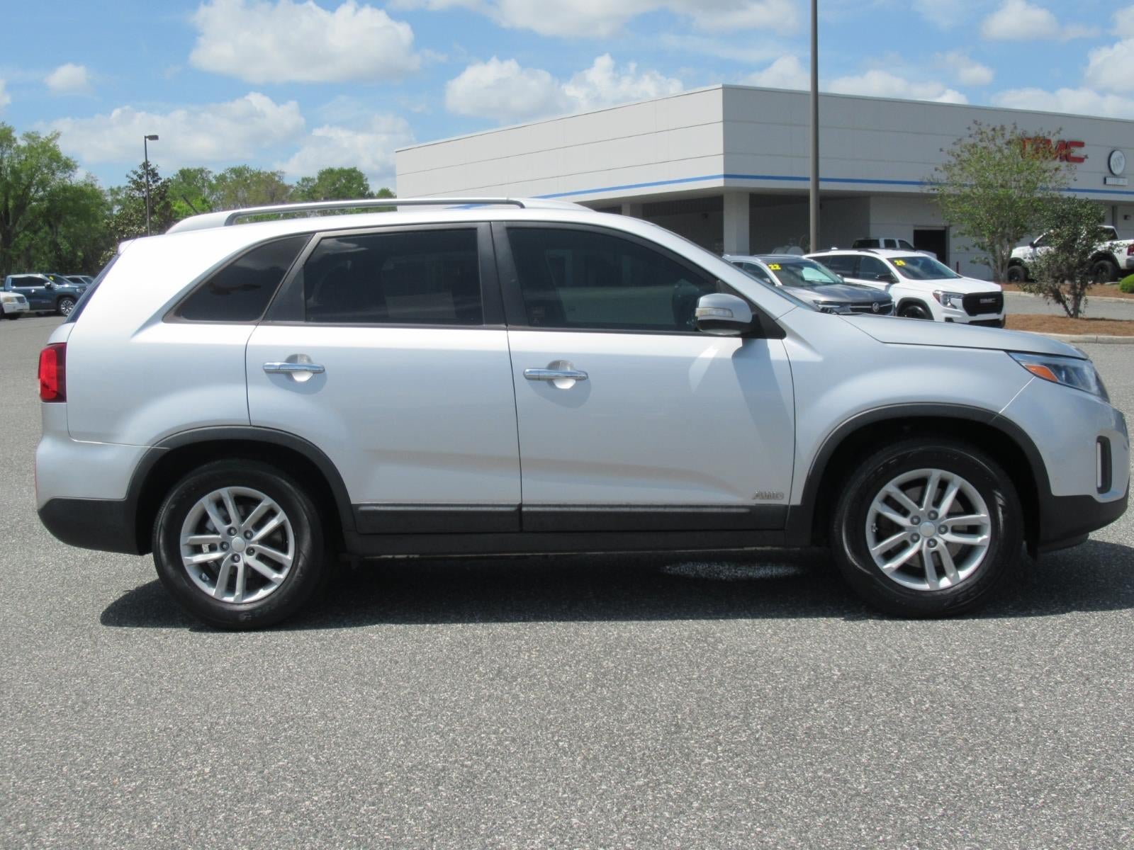 Used 2014 Kia Sorento LX AWD/4WD image 2