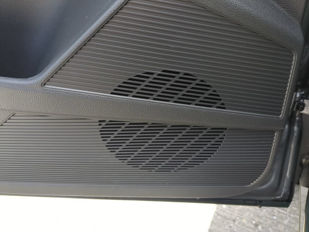 Certified 2025 Volkswagen Taos S FWD image 17