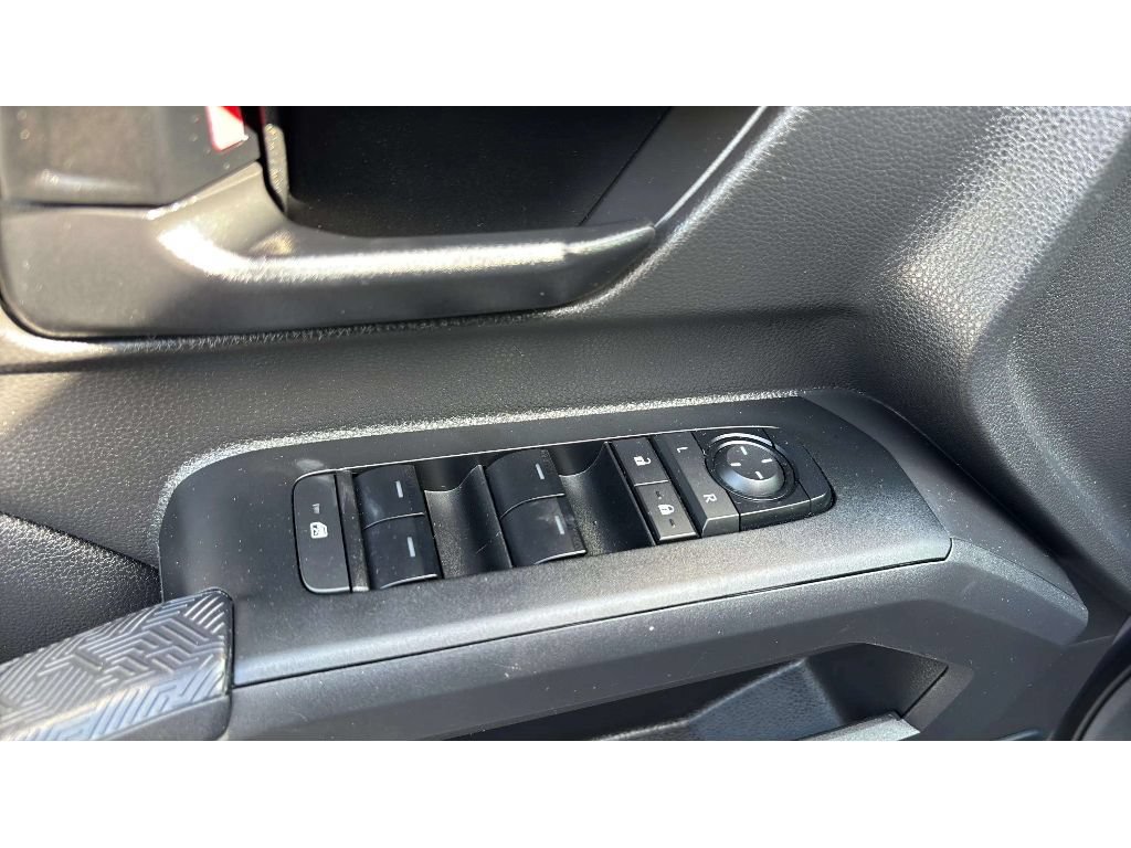 Used 2024 Toyota Tacoma SR5 AWD/4WD image 19