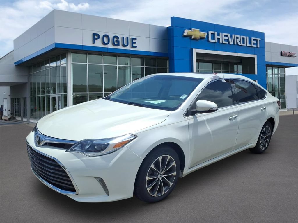 Used 2016 Toyota Avalon XLE Plus FWD image 4