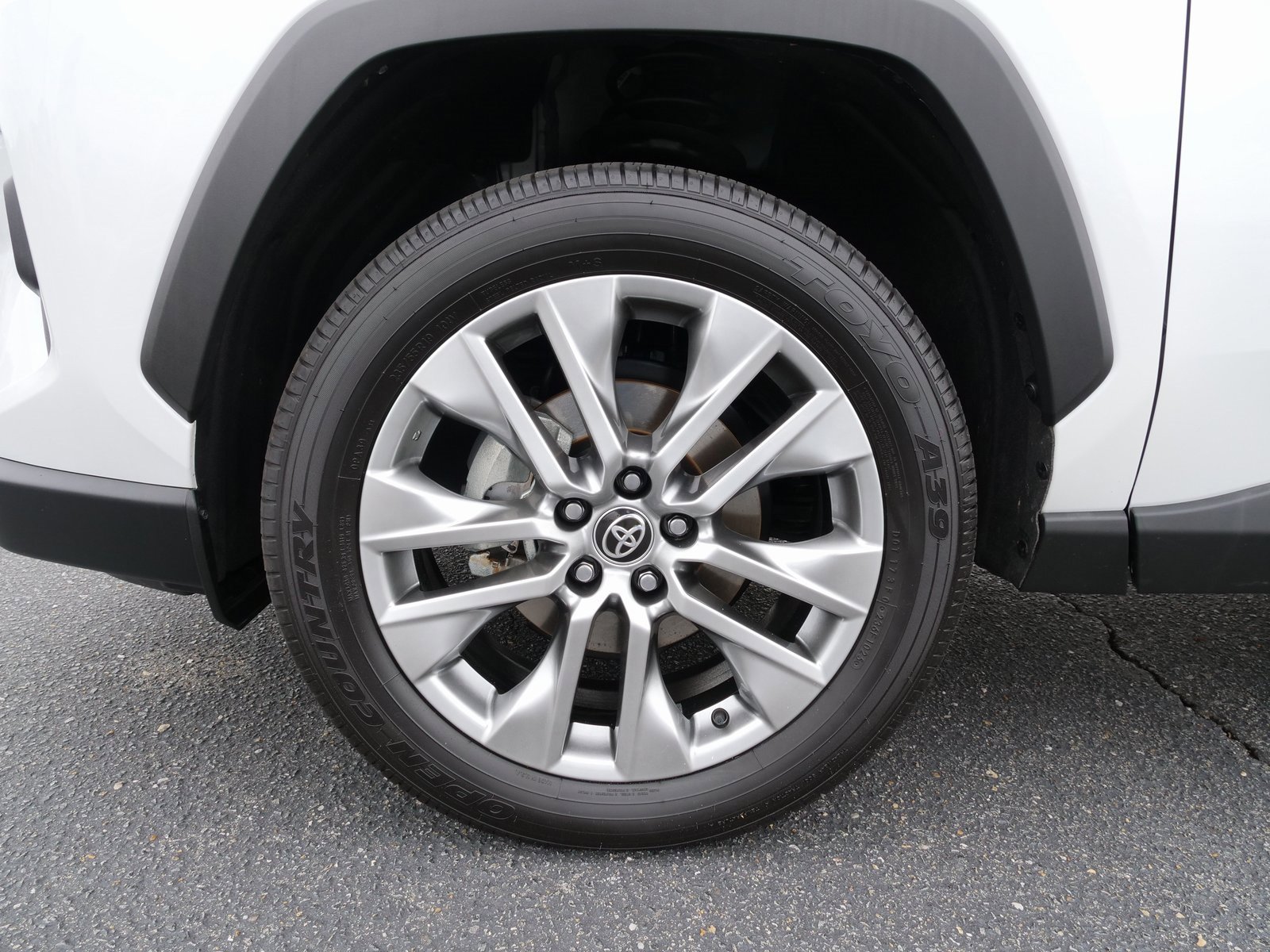 Used 2025 Toyota RAV4 XLE Premium image 14