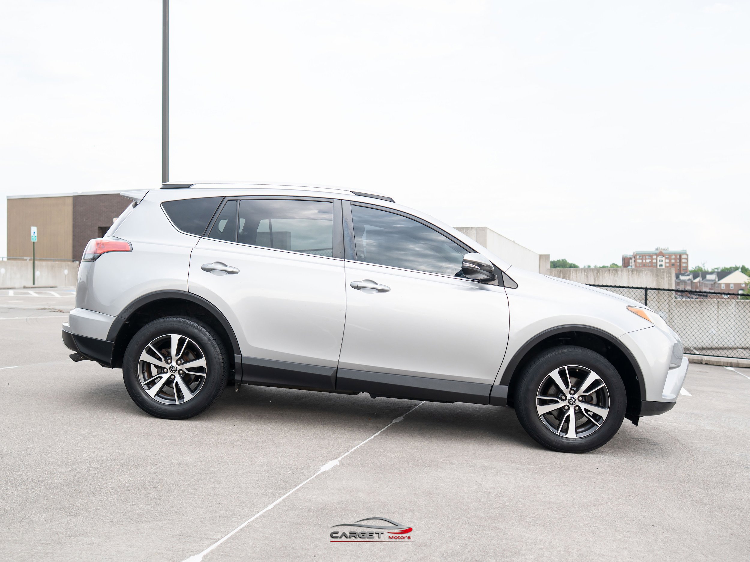 Used 2016 Toyota RAV4 XLE AWD/4WD image 7