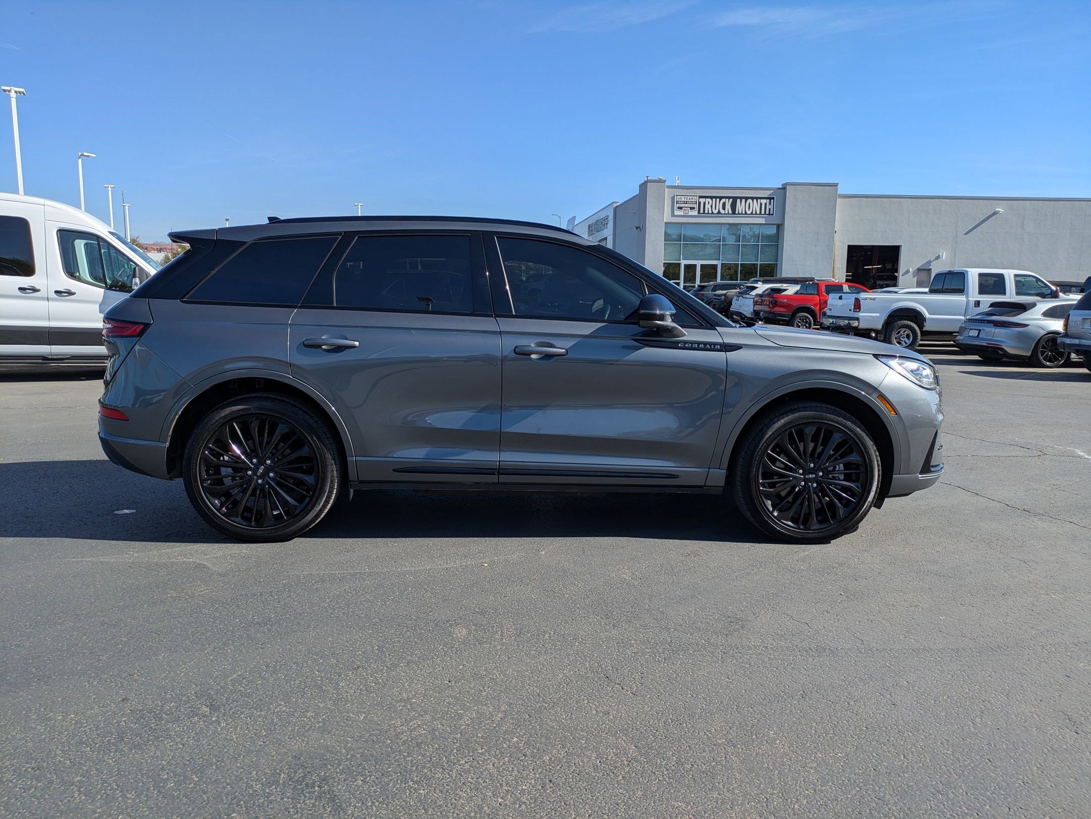 Used 2025 Lincoln Corsair Grand Touring w/ Equipment Group 302A image 2