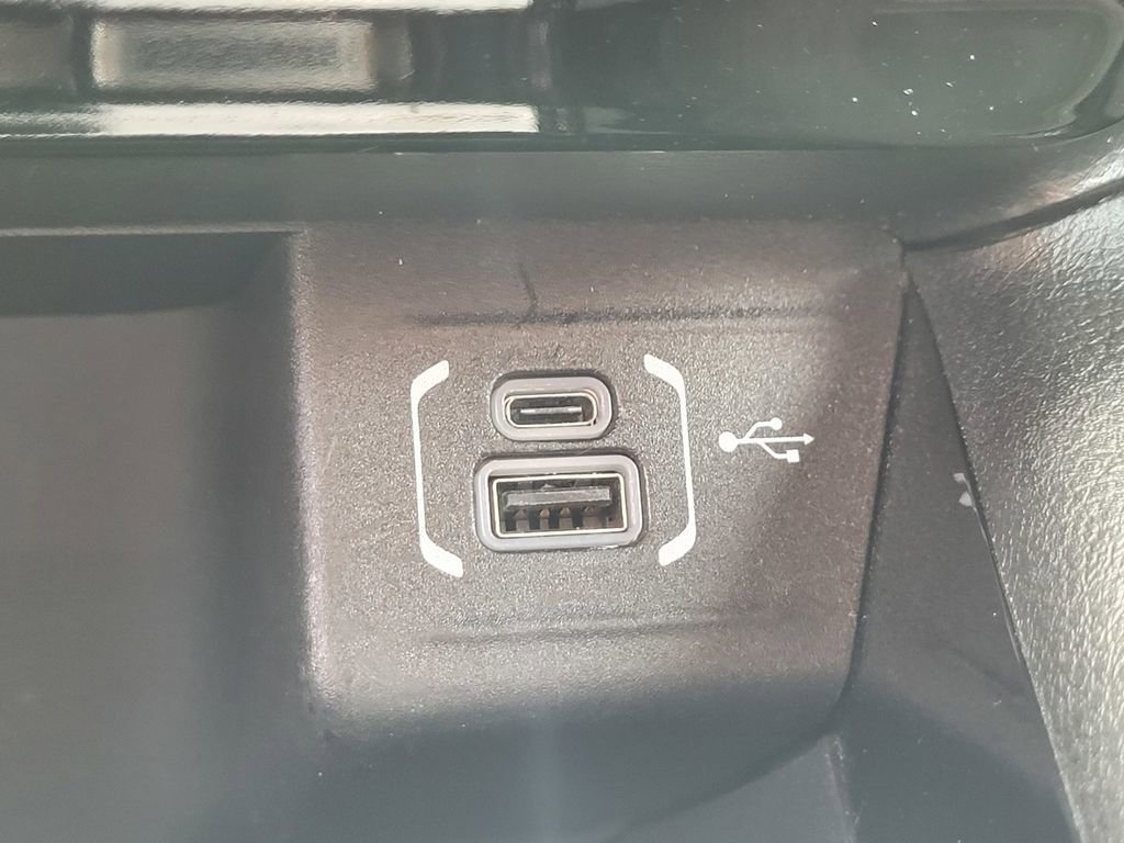 Used 2025 Jeep Compass Trailhawk image 23