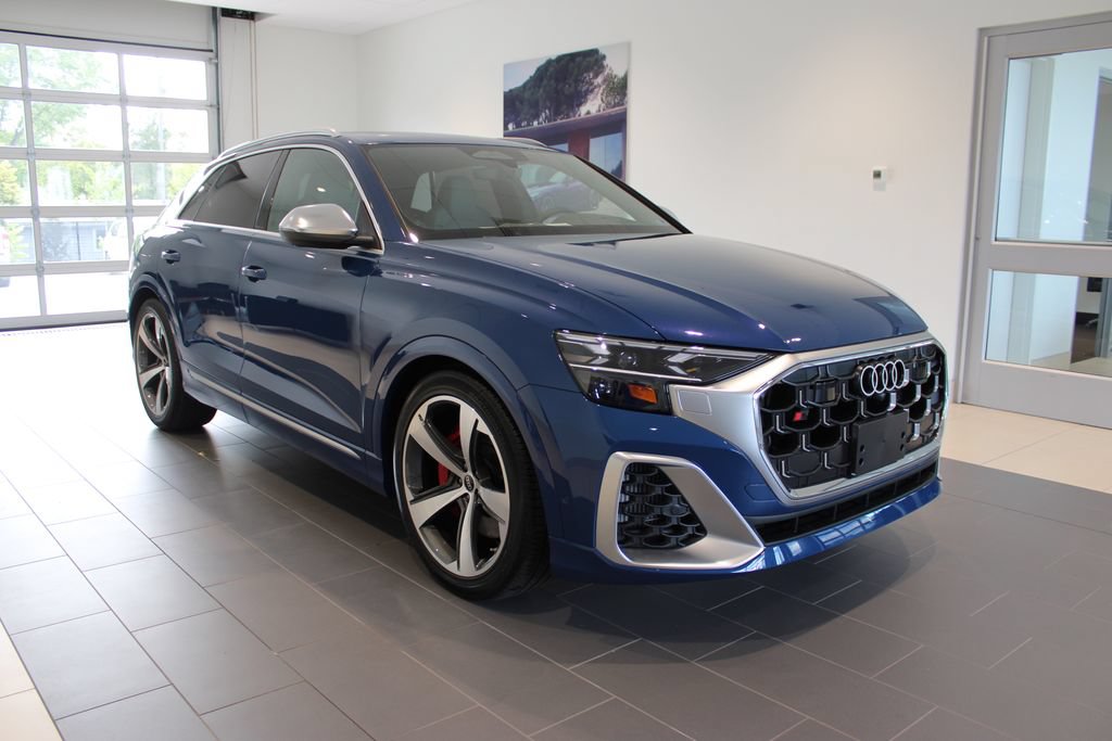 New 2027 Audi SQ8 Prestige AWD/4WD image 2