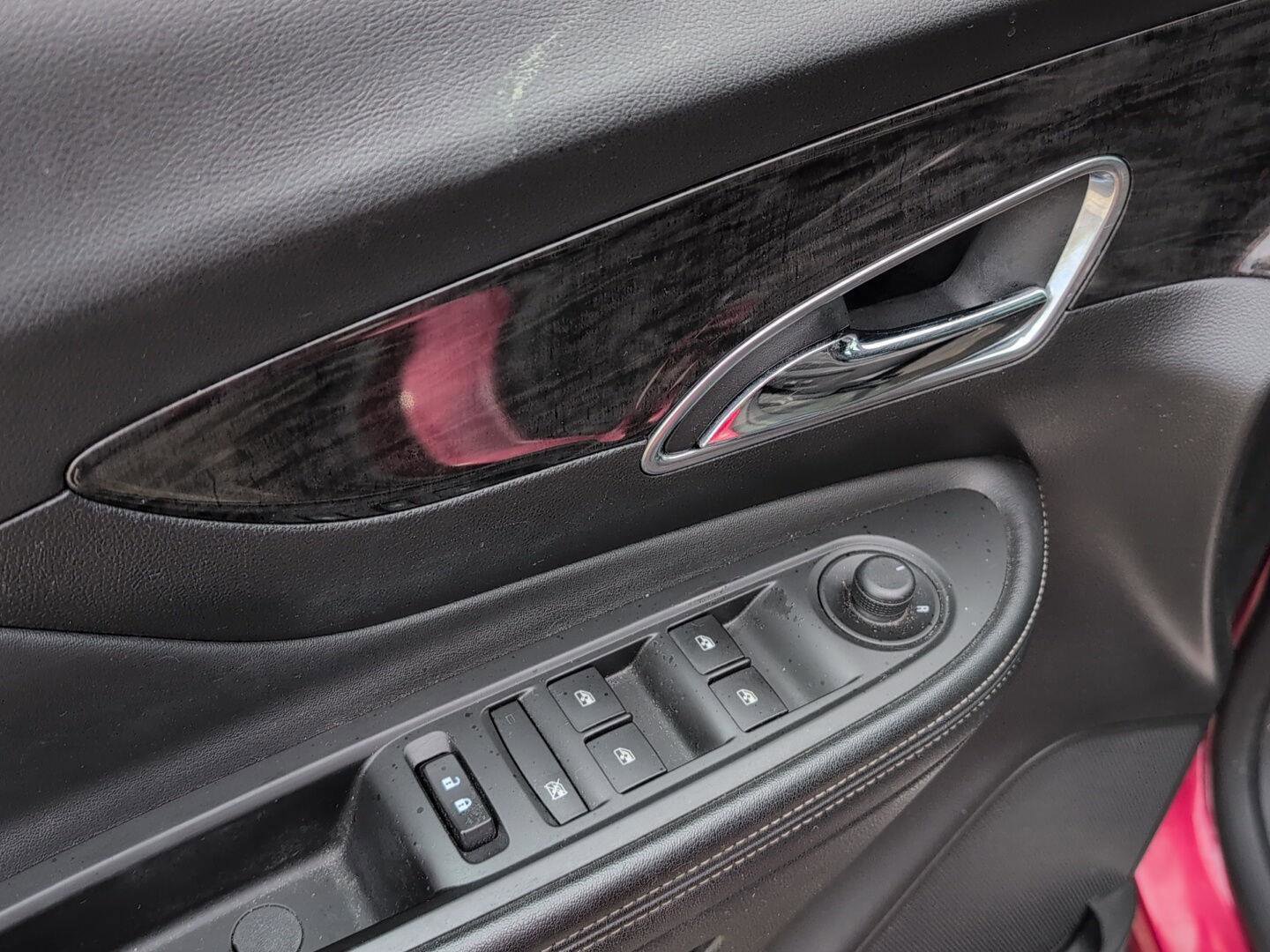 Used 2016 Buick Encore Convenience FWD image 16