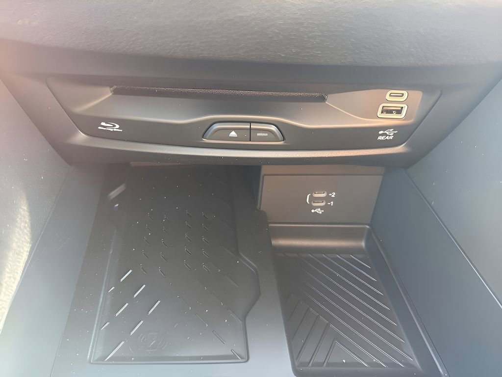 New 2026 Chrysler Pacifica Pinnacle image 40