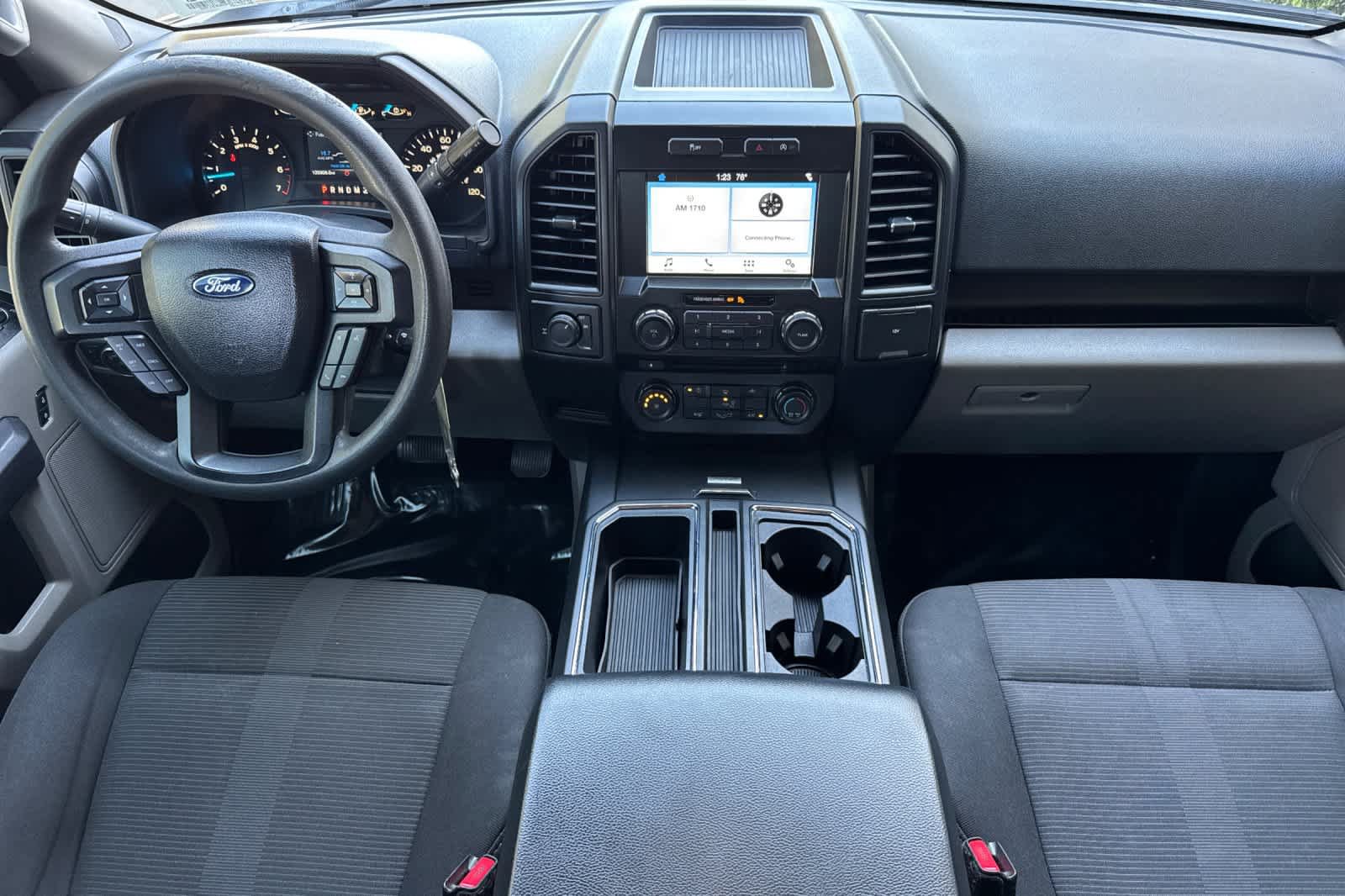 Used 2017 Ford F150 XL w/ Equipment Group 101A Mid RWD image 3