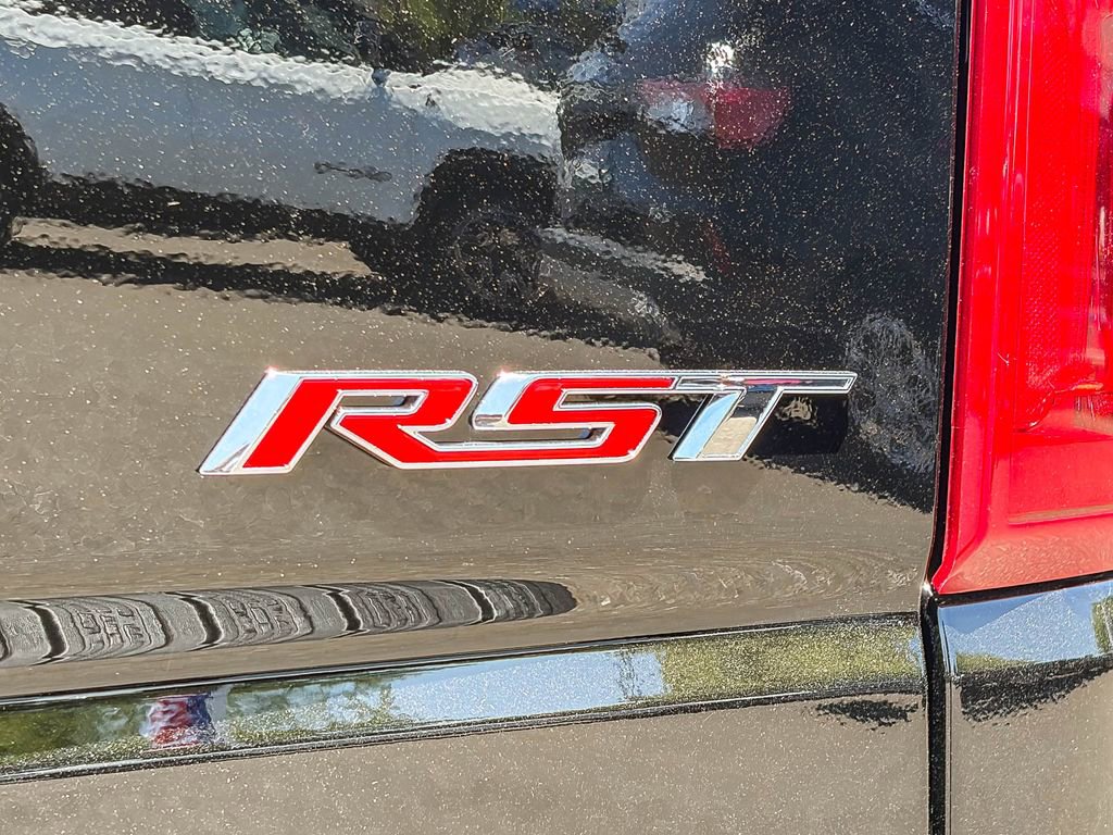 Used 2026 Chevrolet Silverado 1500 RST w/ Z71 Off-Road Package AWD/4WD image 9