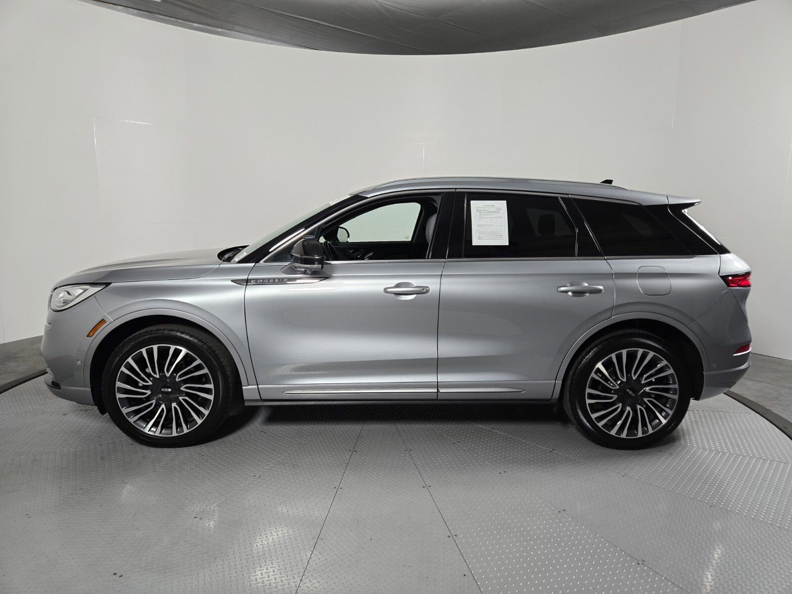 Certified 2022 Lincoln Corsair Reserve w/ Equipment Group 201A AWD/4WD image 7