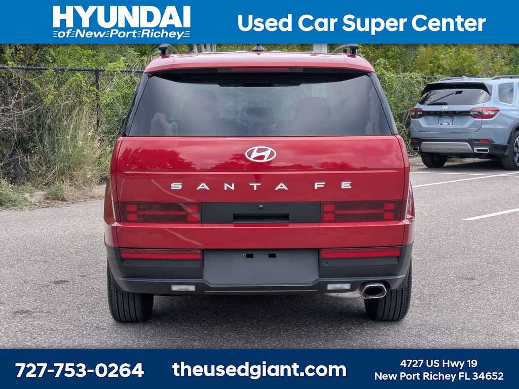 Used 2026 Hyundai Santa Fe SEL FWD image 4