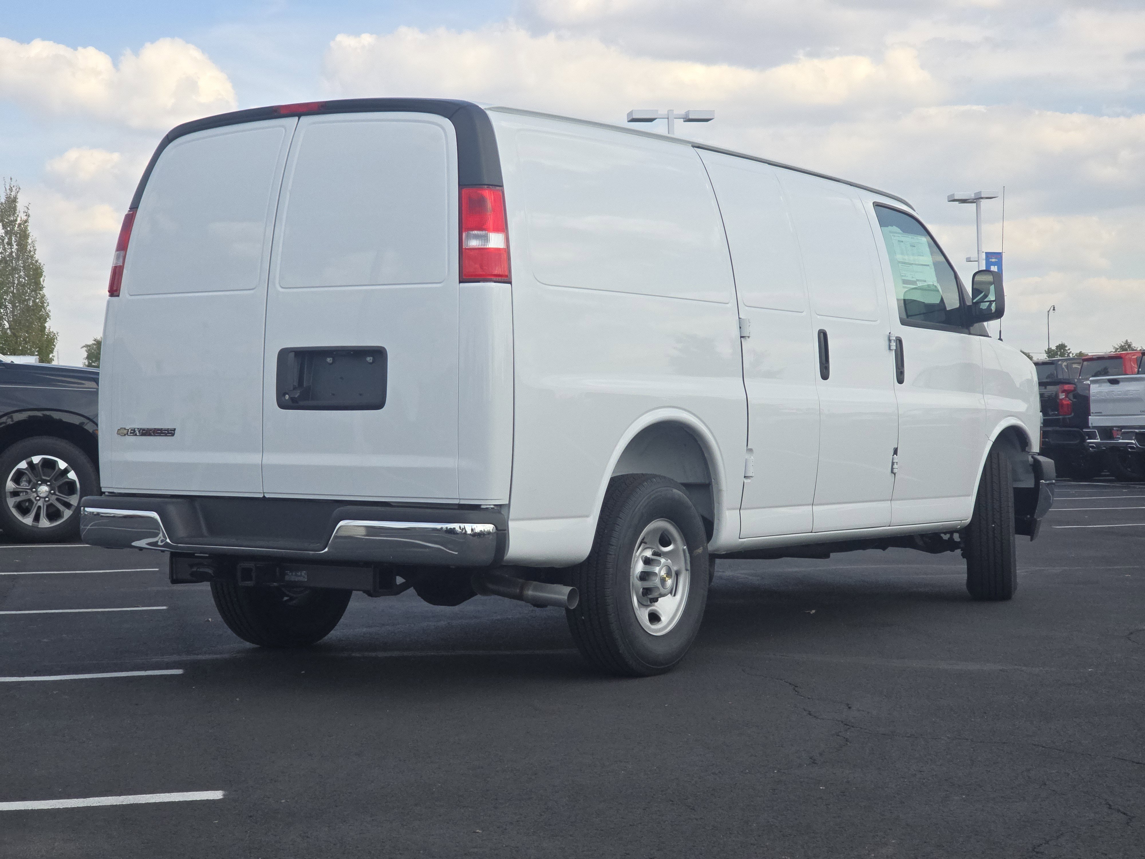 New 2025 Chevrolet Express 2500 w/ Driver Convenience Package image 12