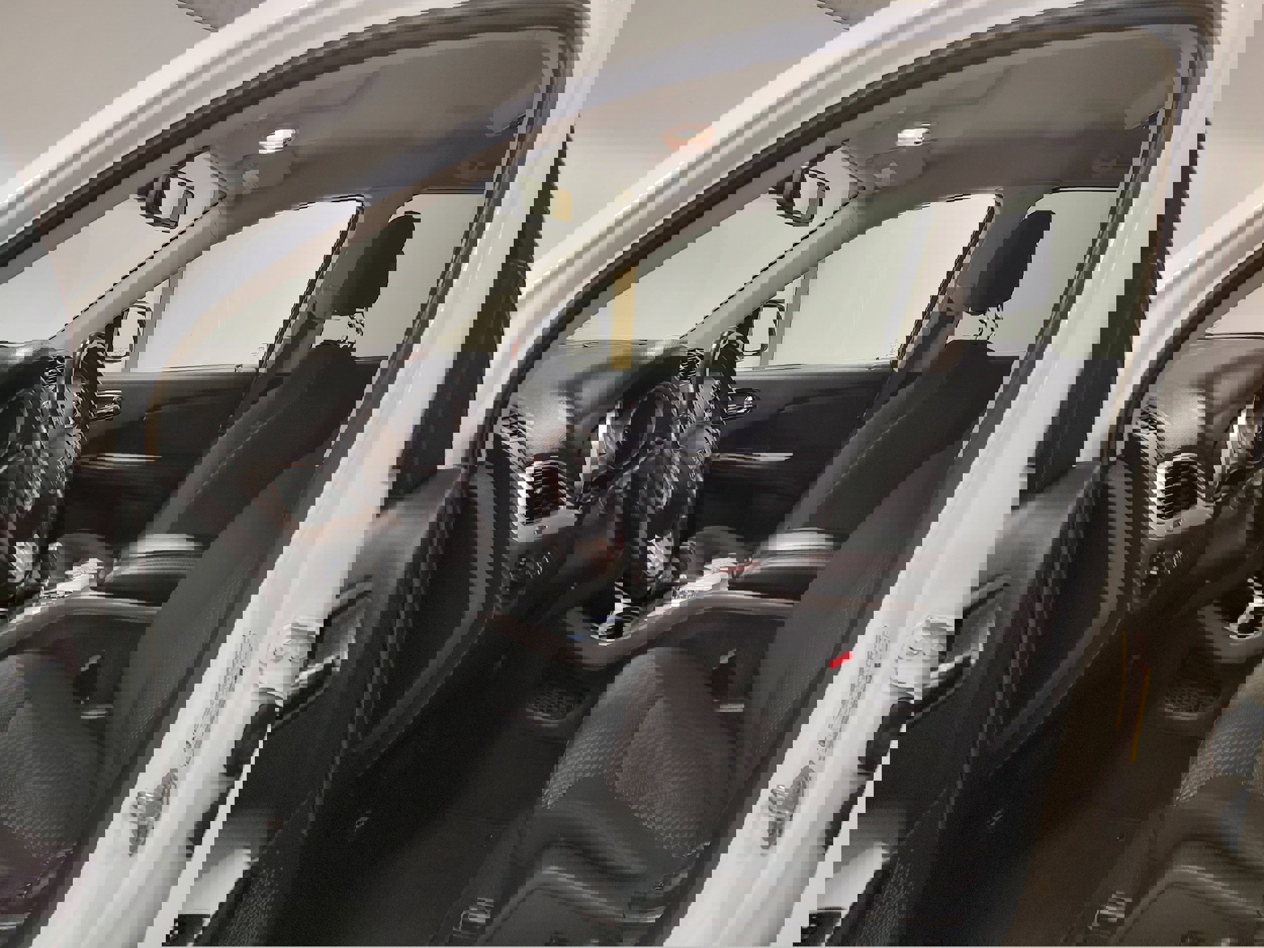 Used 2020 Dodge Journey SE w/ SE Popular Equipment Group image 9