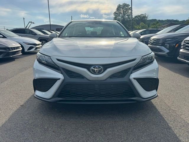 Used 2022 Toyota Camry SE FWD image 4