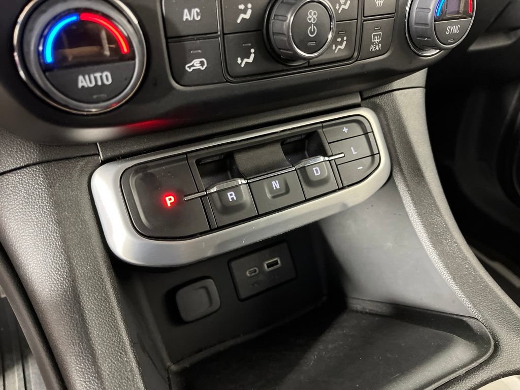 Certified 2022 GMC Acadia SLE w/ Driver Convenience Package FWD image 34
