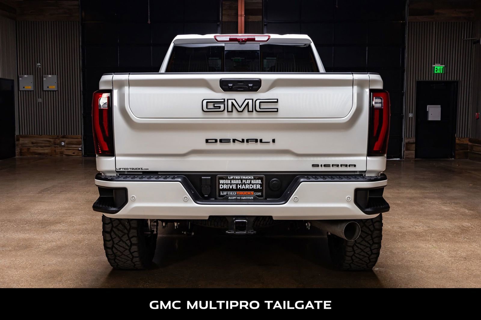 Used 2025 GMC Sierra 2500 Denali Ultimate w/ Max Trailering Package image 8