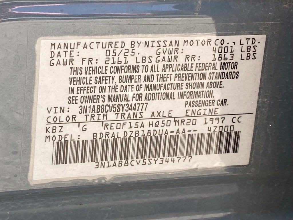 Used 2025 Nissan Sentra SV FWD image 32